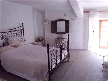 Villa for sale in Puntous (Midi-Pyrenees)