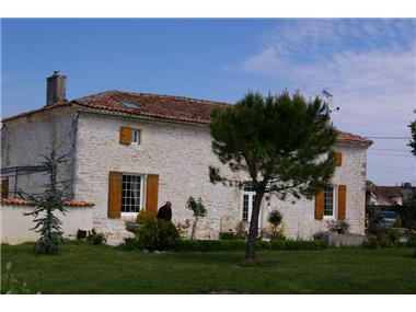 Gite for sale in Le Gicq (Poitou-Charentes)