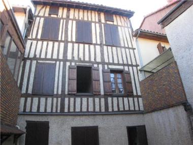 Villa for sale in Nogaro (Midi-Pyrenees)