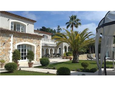 Estate for sale in Mougins (Provence-Alpes-Cote d'Azur)