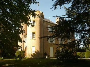 Ch�teau for sale in Payzac (Aquitaine)