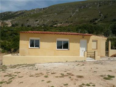 Villa / Detached for sale in Almudaina (Valencia)
