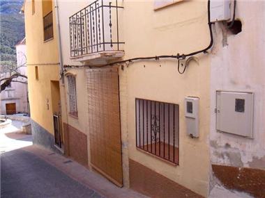 Townhouse for sale in Facheca (Valencia)
