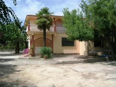 Villa / Detached for sale in Agullent (Valencia)