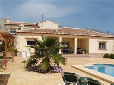 Villa / Detached for sale in Sanet y Negrals (Valencia)