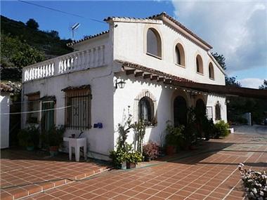 Villa / Detached for sale in Llosa de Camacho (Valencia)