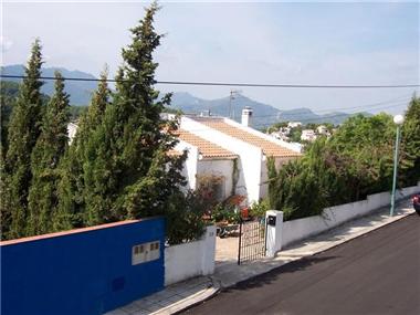 Villa / Detached for sale in La Font D'en Carros (Valencia)