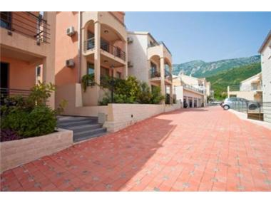 Flat/apartment for sale in Becici (Montenegro)
