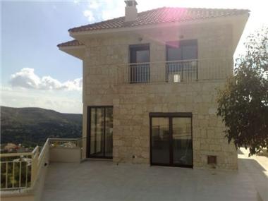 House for sale in Palodhia (Limassol)