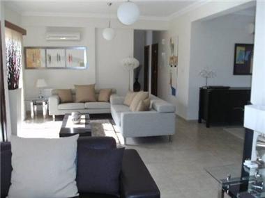 Bungalow for sale in Moni (Larnaca)