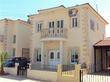 Detached House for sale in Phrenaros (Famagusta)