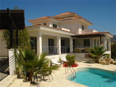 Detached Villa for sale in Pyrgos (Limassol)