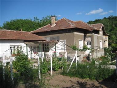 House for sale in Lom (Montana)