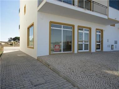Shop for sale in Ferreiras (Faro)