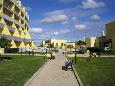 Apartment for sale in Meia Praia (Faro)