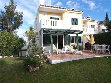 Apartment       for sale in Salicos (Faro)
