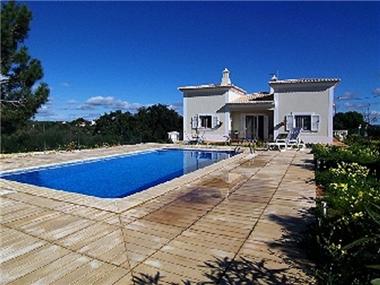 Villa / Townhouse for sale in Porches (Faro)