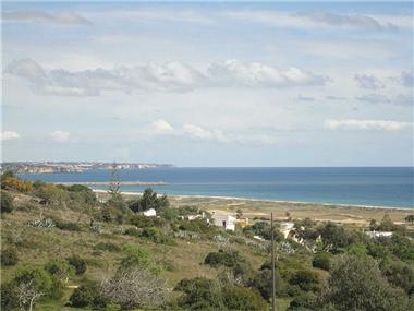 Villa / Townhouse for sale in Meia Praia (Faro)