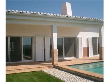 Villa / Townhouse for sale in Espiche (Faro)
