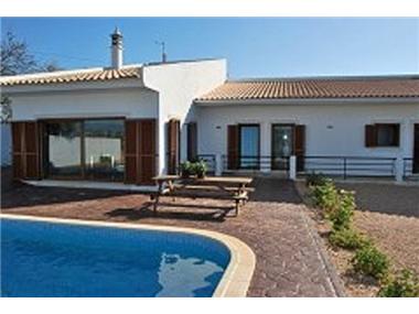 Villa / Townhouse for sale in Alcantarilha (Faro)