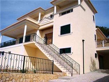Villa / Townhouse for sale in Guia (Faro)