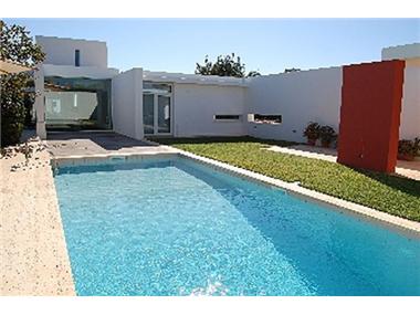 Villa / Townhouse for sale in Salicos (Faro)