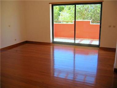 Villa / Townhouse for sale in Boliqueime (Faro)