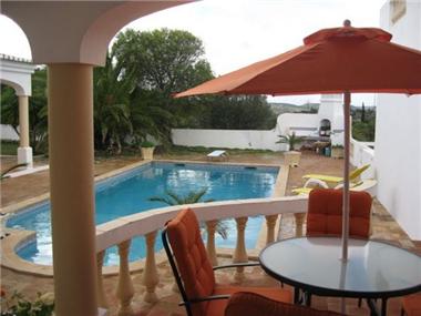 Villa / Townhouse for sale in Espiche (Faro)