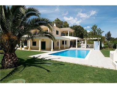 Villa / Townhouse for sale in Penina (Faro)