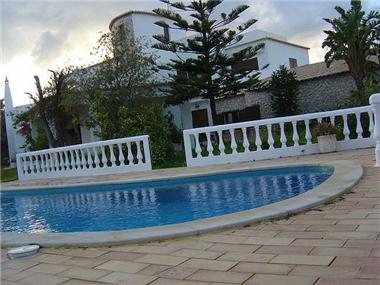 Villa / Townhouse for sale in Monte Canelas (Faro)