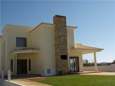 Villa / Townhouse for sale in Atalaia (Faro)