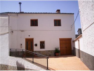 Townhouse for sale in Ayora (Valencia)