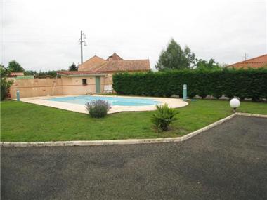 Villa for sale in Andrest (Midi-Pyrenees)