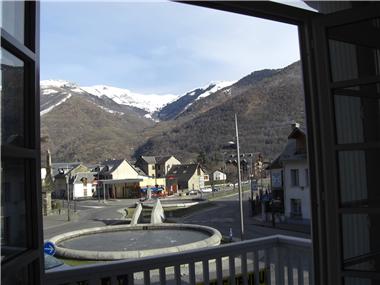 Apartment       for sale in Bagneres-de-Luchon (Midi-Pyrenees)