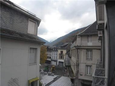 Apartment       for sale in Bagneres-de-Luchon (Midi-Pyrenees)
