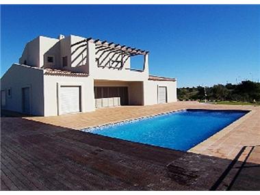 Villa / Townhouse for sale in Vale da Azinhaga (Faro)