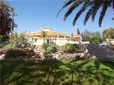 Villa / Townhouse for sale in Torrinha (Faro)