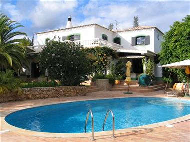 Villa for sale in Serra E Mar (Faro)