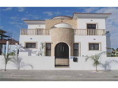 House/villa for sale in Larnaca (Larnaca)