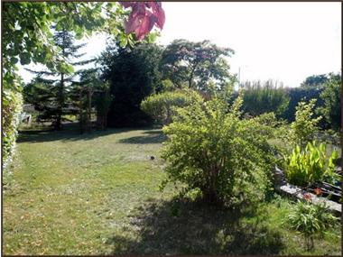 House/villa for sale in Mansle (Poitou-Charentes)