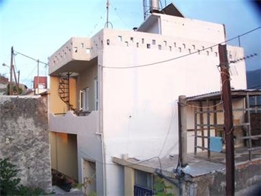 House/villa for sale in Vrahassi (Crete)