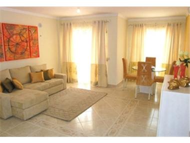House/villa for sale in Betunes (Faro)