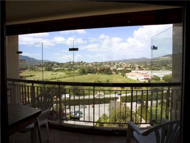 Apartment       for sale in Mandelieu-la-Napoule (Provence-Alpes-Cote d'Azur)