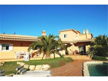 House for sale in Benagil (Faro)