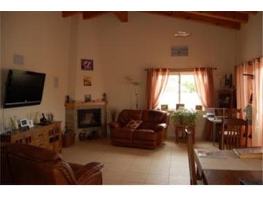 House for sale in Figueira (Faro)