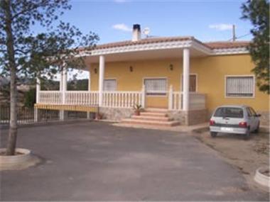 Country Property for sale in Crevillente (Valencia)