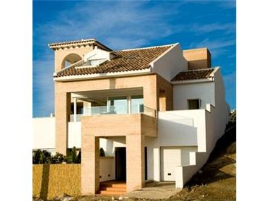 Villa for sale in La Duquesa (Andalucia)