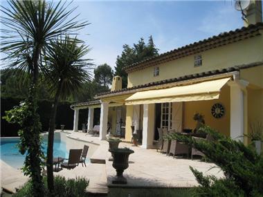 Detached House for sale in Mougins (Provence-Alpes-Cote d'Azur)