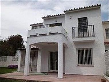 Townhouse for sale in Calahonda (Andalucia)