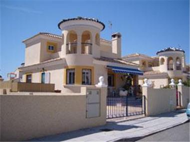 Villa for sale in El Pinar de Campoverde (Valencia)